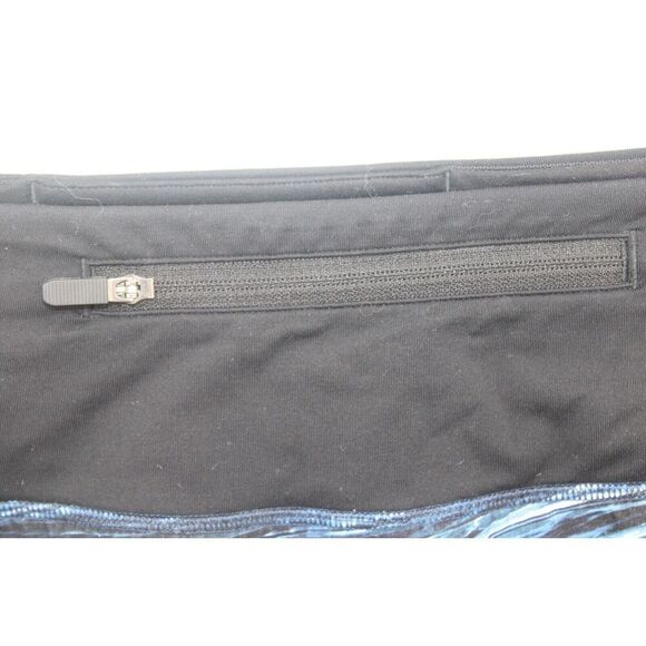 Lululemon Run Time Shorts 4" Size 4 Euc - Picture 5 of 8